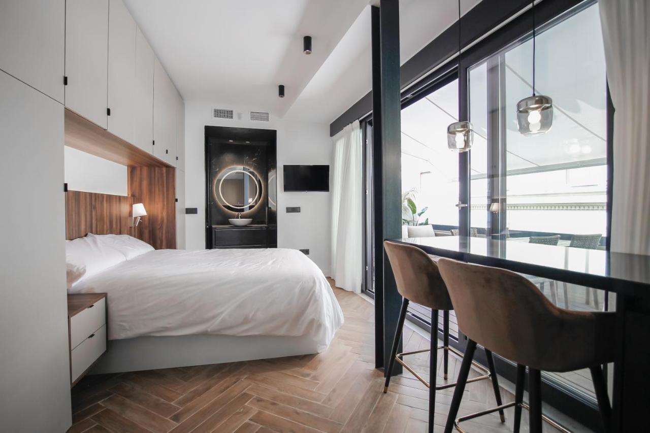 セビリアDuplex-Penthouse Cabo Noval, By Homing Uアパートメント エクステリア 写真